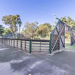 Lb Vacation I Bright 1br, Minutes From The With Sea And Mountain View Apartment *