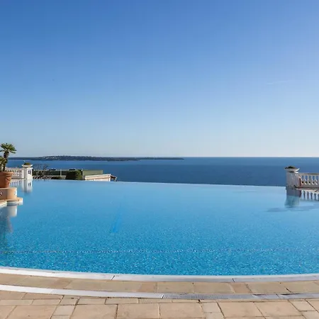 Lb Vacation I Bright 1br, Minutes From The With Sea And Mountain View Cannes