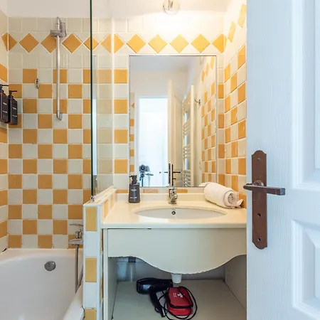 Lb Vacation I Bright 1br, Minutes From The With Sea And Mountain View Κάννες